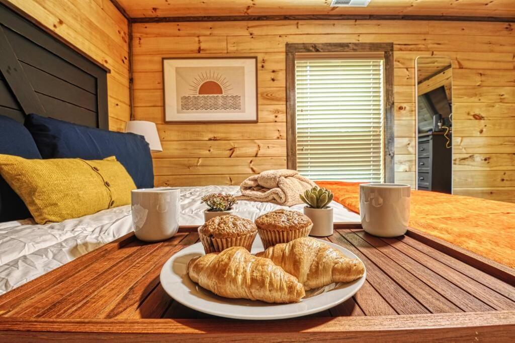 Adventure Retreat/Cabin/Pool+Hot Tub/Game Room+Theater Sevierville Bagian luar foto